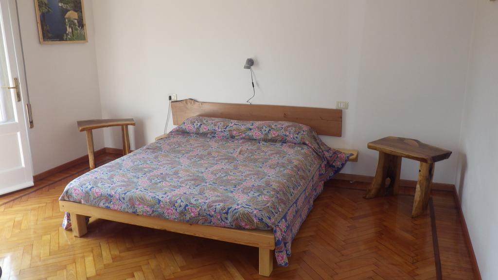 B&B Il Cortile Valmadrera Pokoj fotografie